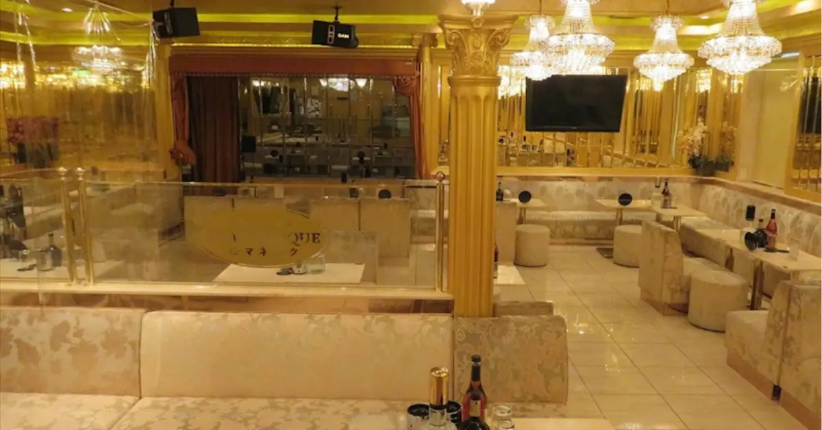 西船橋ロマネスクのメインフロア 店内内装