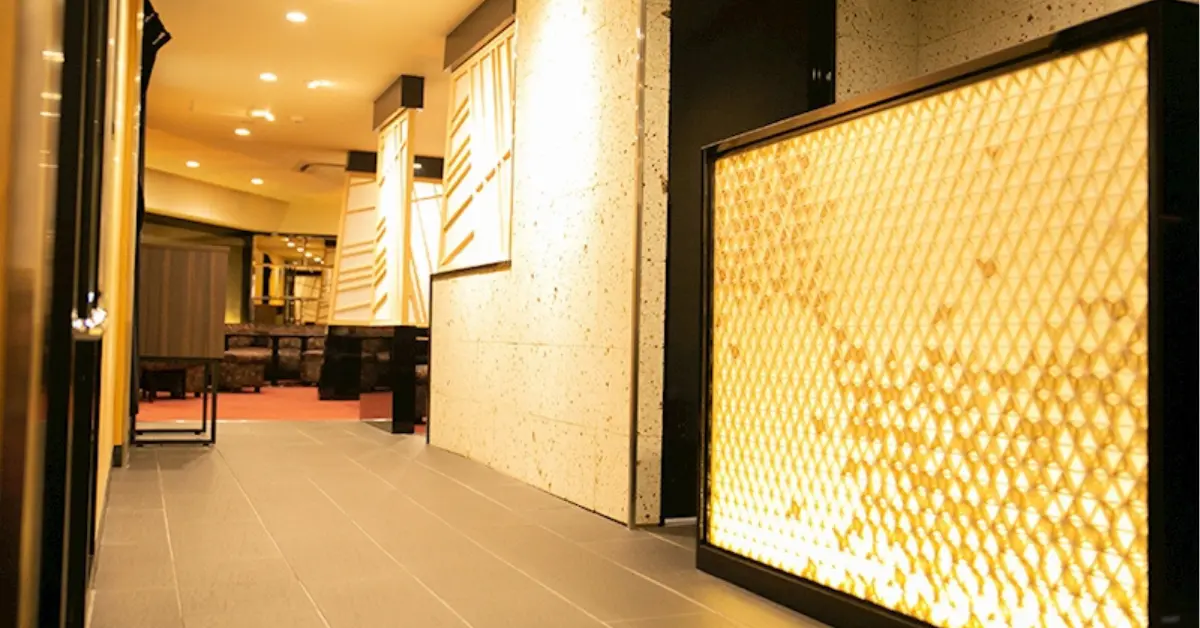 神田ラヴィエ（La vie et）のエントランスを撮影した店内内装