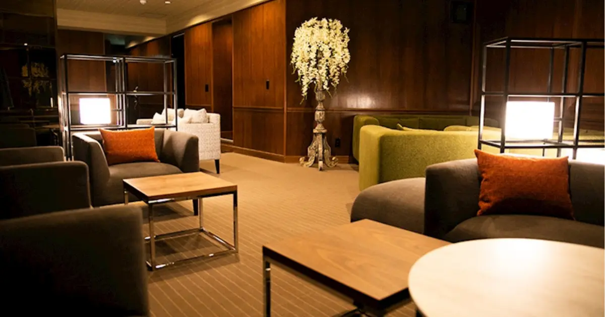 神田ラヴィエ（La vie et）のハナレを撮影した店内内装