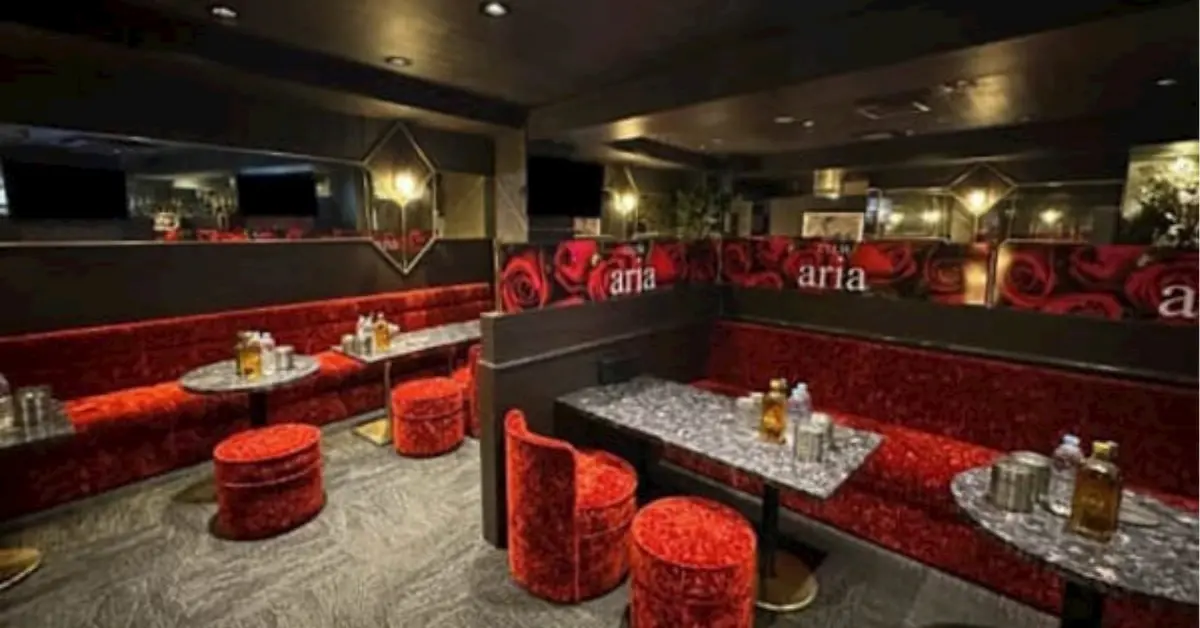 木更津アリーナのメインフロア 店内内装+通路側から撮影