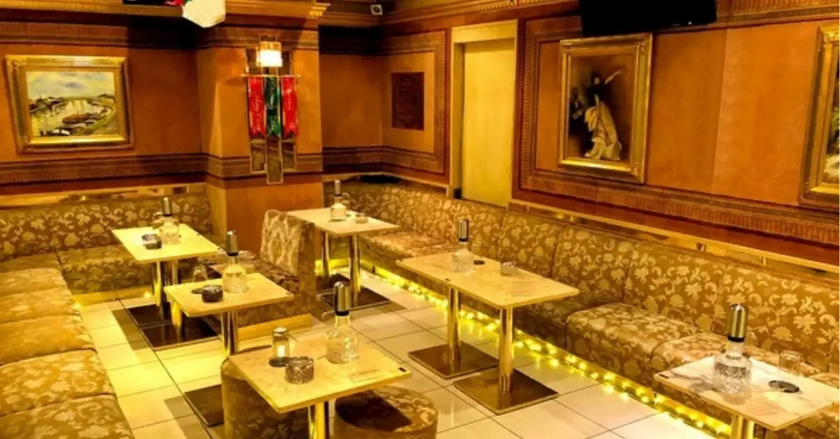 本八幡ブトウエン(Club 舞踊艶)のメインフロアを撮影した店内内装