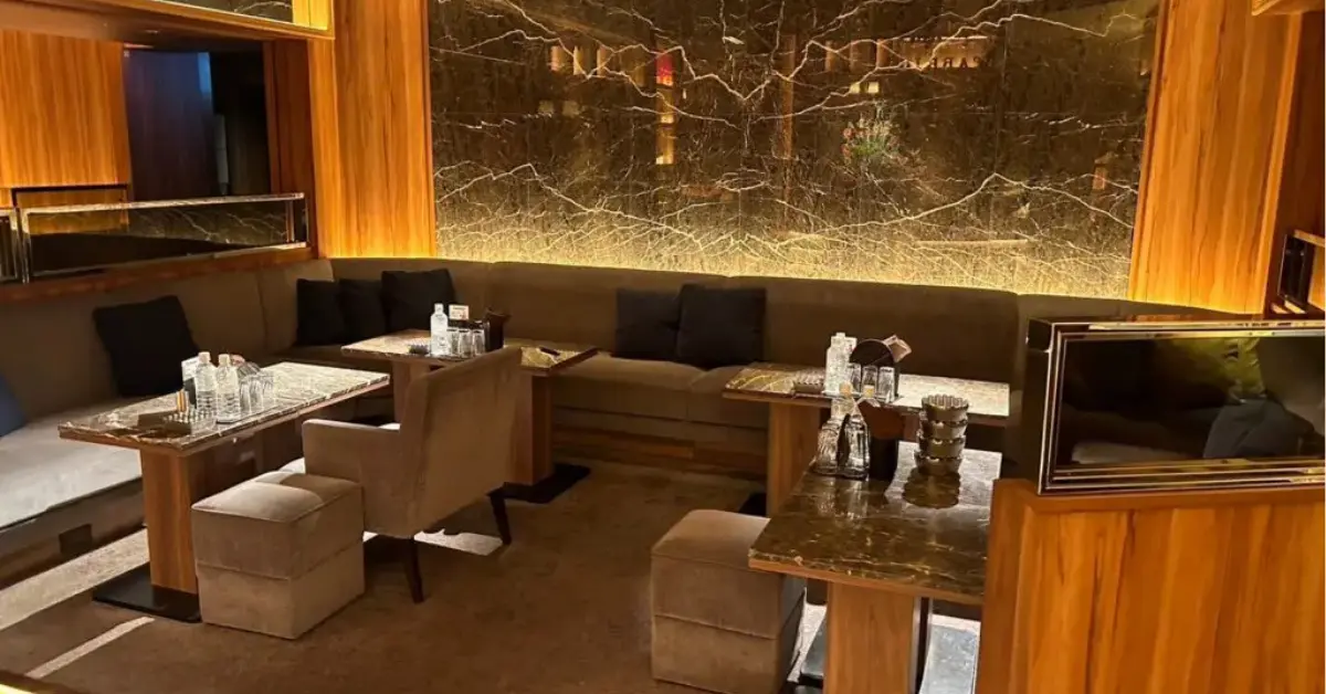 新宿歌舞伎町ファブリックのメインルーム店内内装