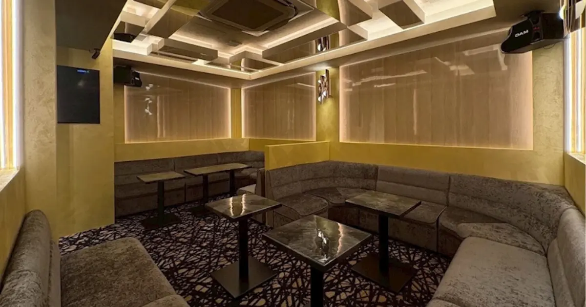 上野ザ・ムーン（The Moon）のメインフロアを撮影した店内内装