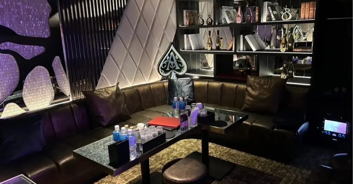 銀座ジェイヴォーグ（J-VOGUE）のVIPルームを撮影した店内内装