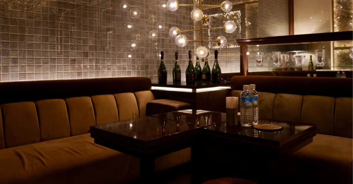 銀座ミラジュール（Club Mirazur）のメインフロアを撮影した店内内装