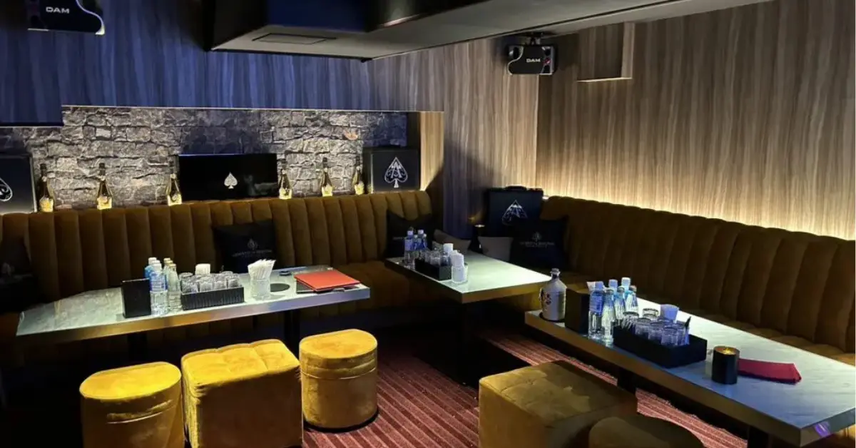 銀座ネクスト（CLUB NEXT GINZA）のVIPルームを撮影した店内内装