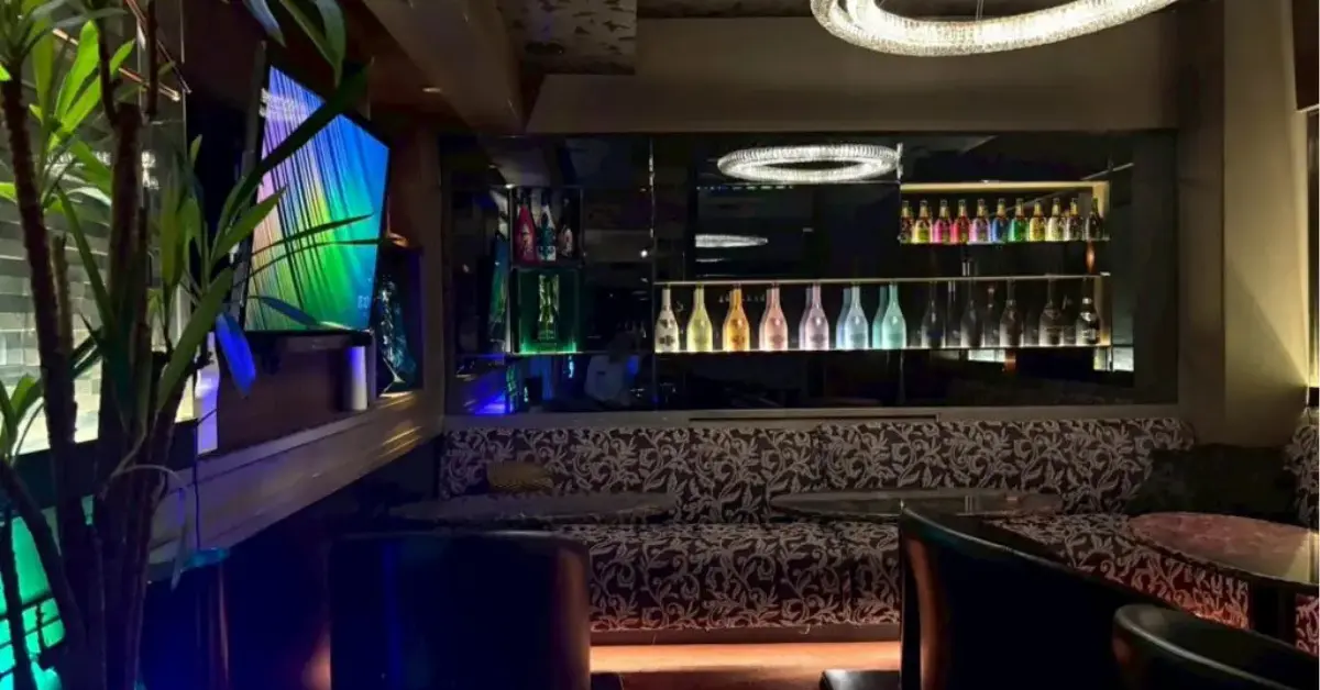 銀座バッドガールズ（BADD GIRLS）のVIPルームを撮影した店内内装