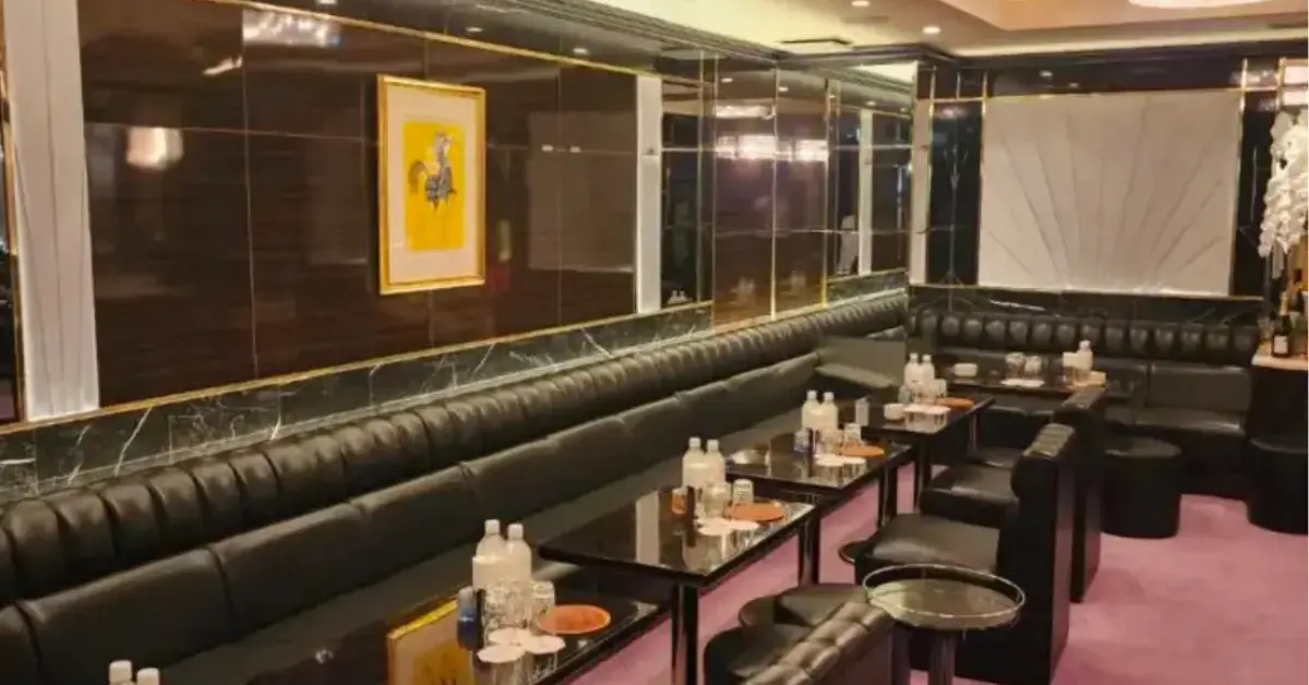 銀座カシェ（Cache）のメインフロアを撮影した店内内装