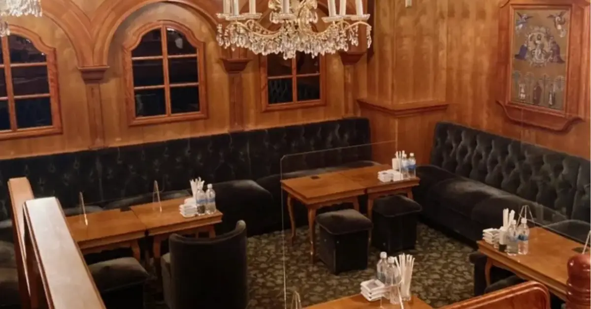 銀座ハナブドウ（花葡萄）のメインフロアを撮影した店内内装