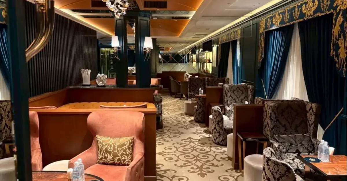 銀座ピロポ（Piropo）のメインフロアを撮影した店内内装