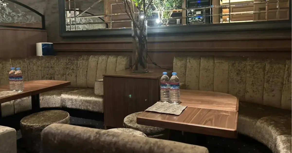 銀座ヴィダ（Vida）のメインフロアを撮影した店内内装