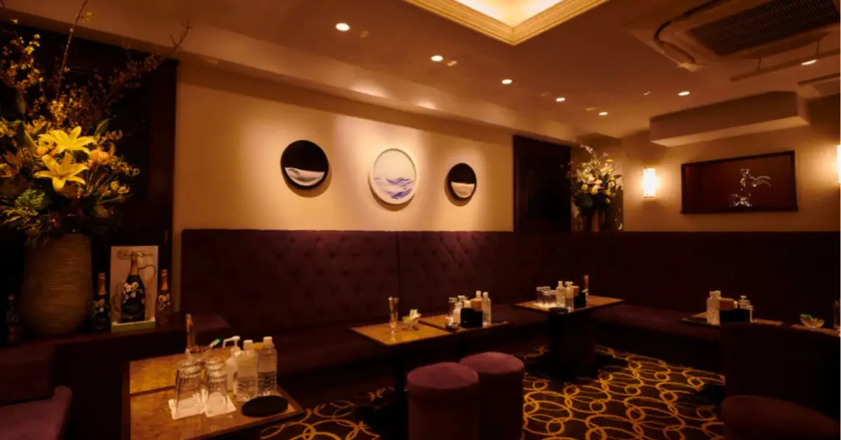 銀座フォルトゥナ(CLUB Fortuna)のメインフロアを撮影した店内内装