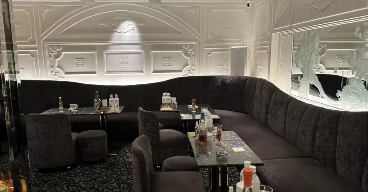 銀座トパーズ(club ToPaz)のメインフロアを撮影した店内内装