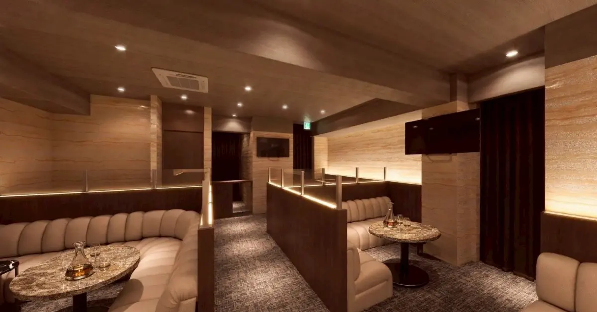 {新橋 ラウンジ(SHIMBASHI Lounge)}のメインフロアを撮影した店内内装