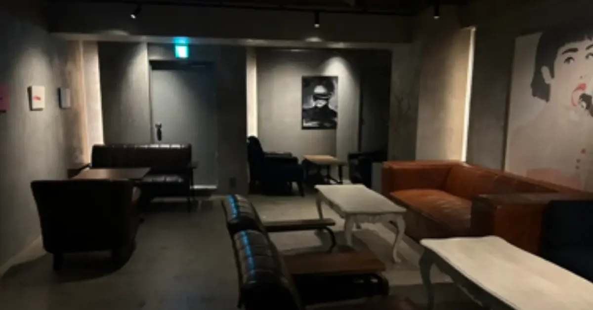 六本木スワロウハウスのメインフロアを撮影した店内内装